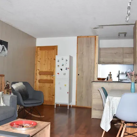 Apartment 3 Pieces En Plein Centre, Proche Commerces Et Telepherique, Ideal Famille ! - Fr-1-464-126 *