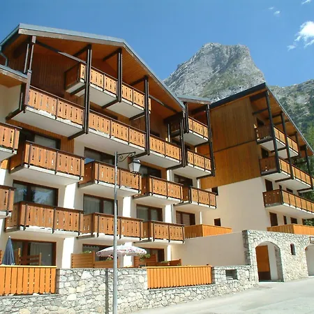 3 Pieces En Plein Centre, Proche Commerces Et Telepherique, Ideal Famille ! - Fr-1-464-126 Apartment